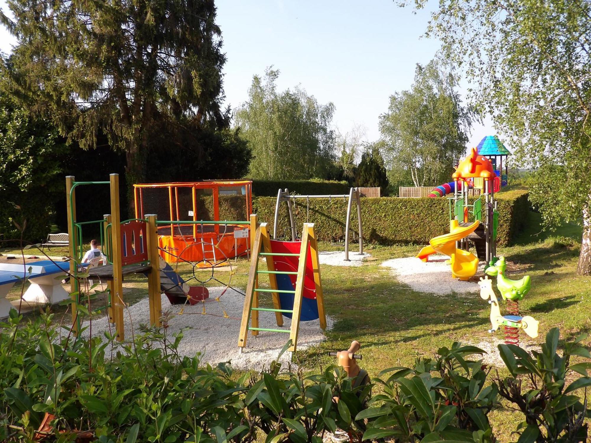 Camping Smile & Braudieres Mezieres-sous-Lavardin ภายนอก รูปภาพ