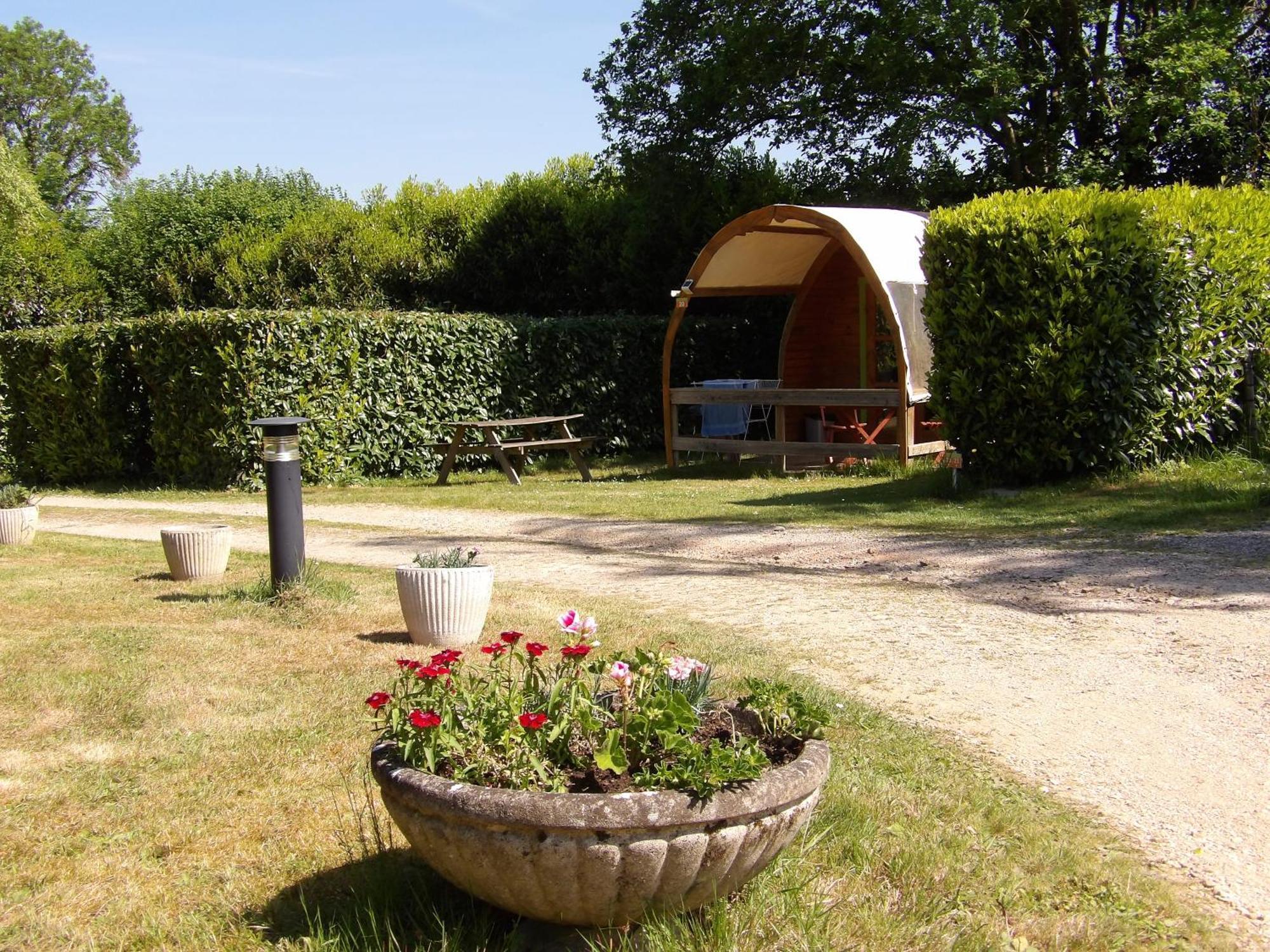 Camping Smile & Braudieres Mezieres-sous-Lavardin ภายนอก รูปภาพ