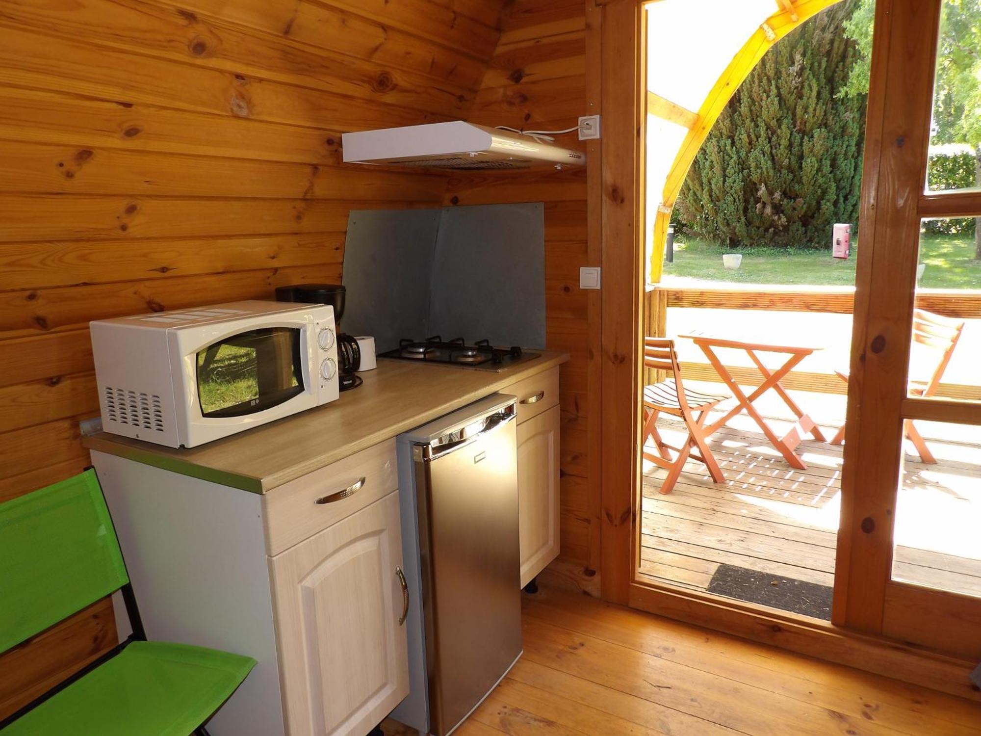 Camping Smile & Braudieres Mezieres-sous-Lavardin ภายนอก รูปภาพ
