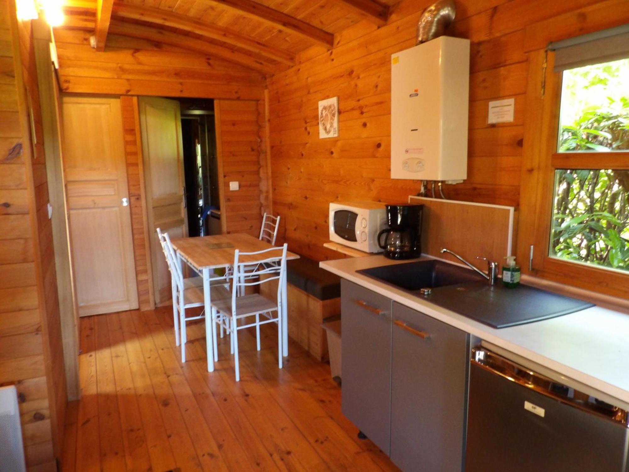 Camping Smile & Braudieres Mezieres-sous-Lavardin ภายนอก รูปภาพ